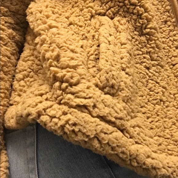 Garage Sherpa Jacket - Picture 2 of 6
